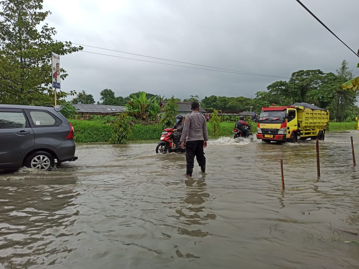 Curah Hujan Yang Tinggi, Kapolres Majalengka Polda Jabar Imbau Masyarakat Waspada Banjir